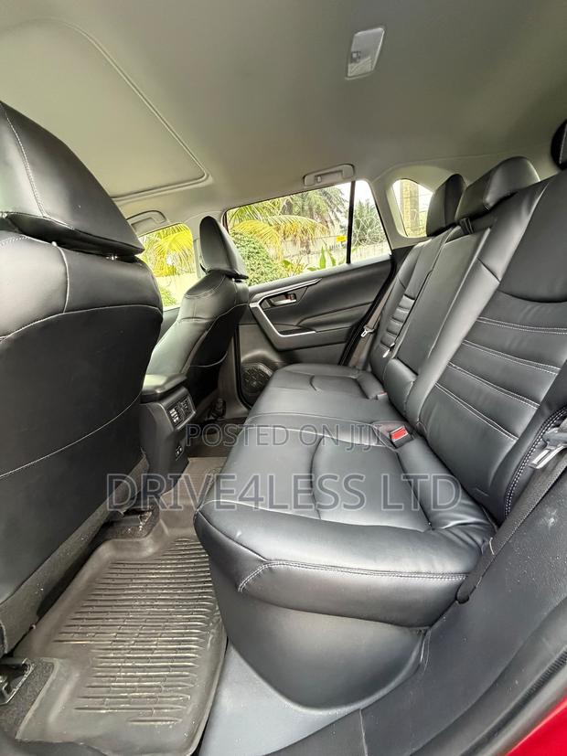 Toyota RAV4 XLE Premium AWD 2020 Burgundy