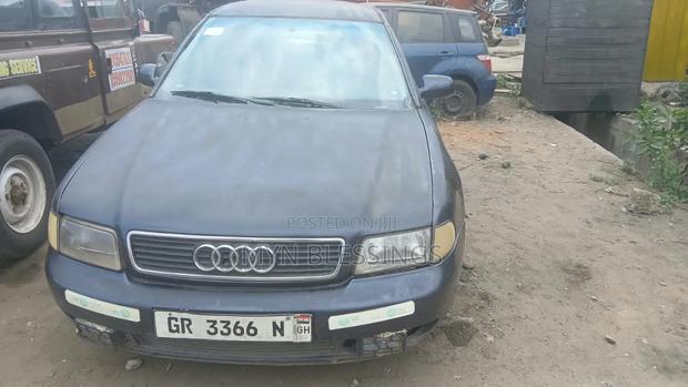 Audi A4 1997 Blue