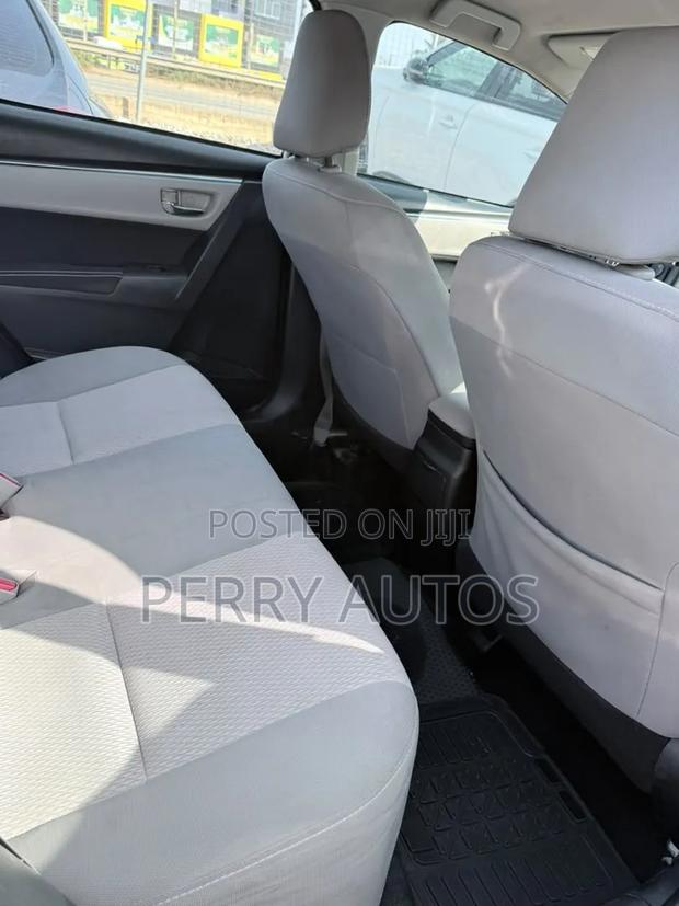 Toyota Corolla 2015 White