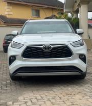 Toyota Highlander Platinum AWD 2024 White for sale