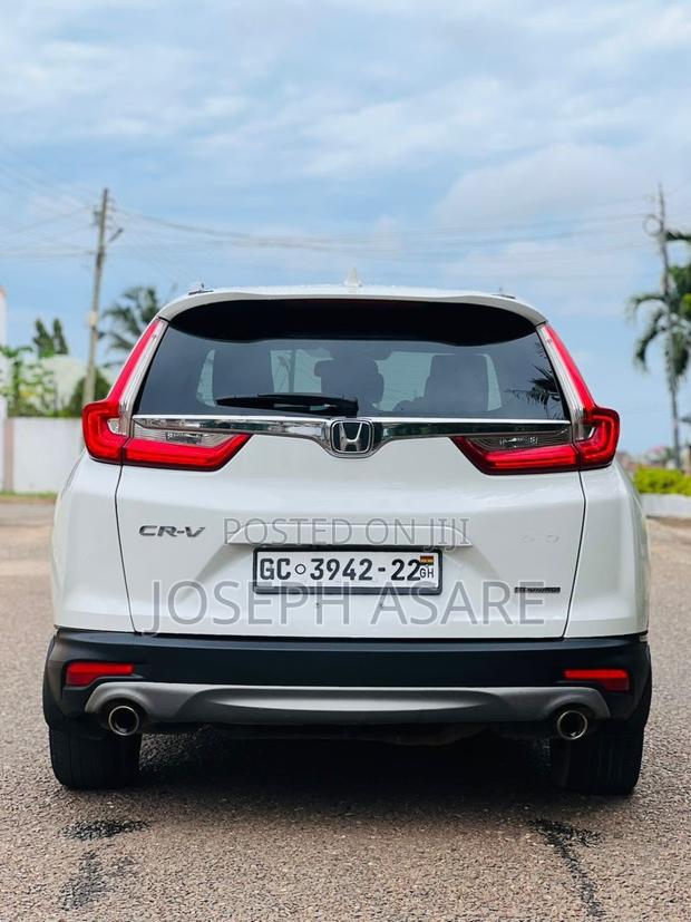 Honda CR-V Touring AWD 2018 White