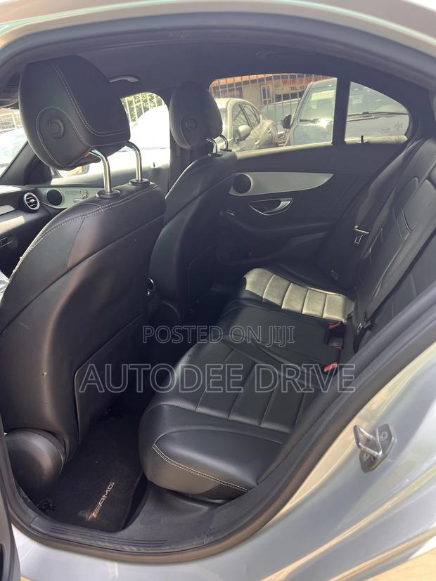 Mercedes-Benz C300 2016 Silver