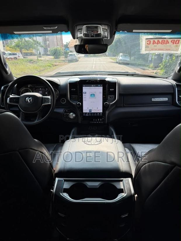 Dodge RAM 2022 Black