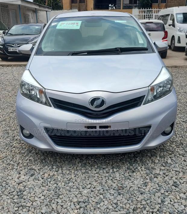 Toyota Vitz 1.5 FWD 3dr 2012 Silver