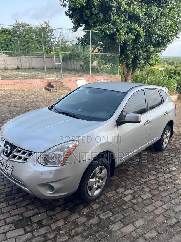 Nissan Rogue 2012 Silver