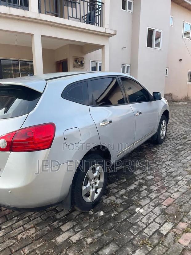 Nissan Rogue 2012 Silver