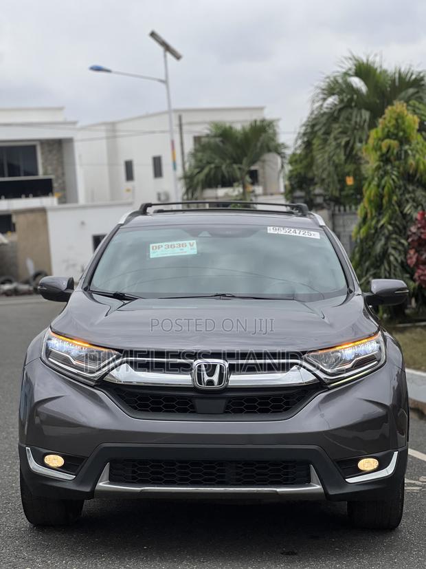 Honda CR-V Touring AWD 2018 Gray