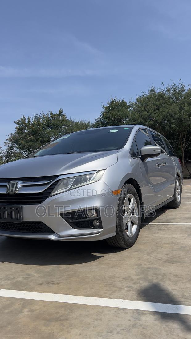 Honda Odyssey EX-L 2019 Silver