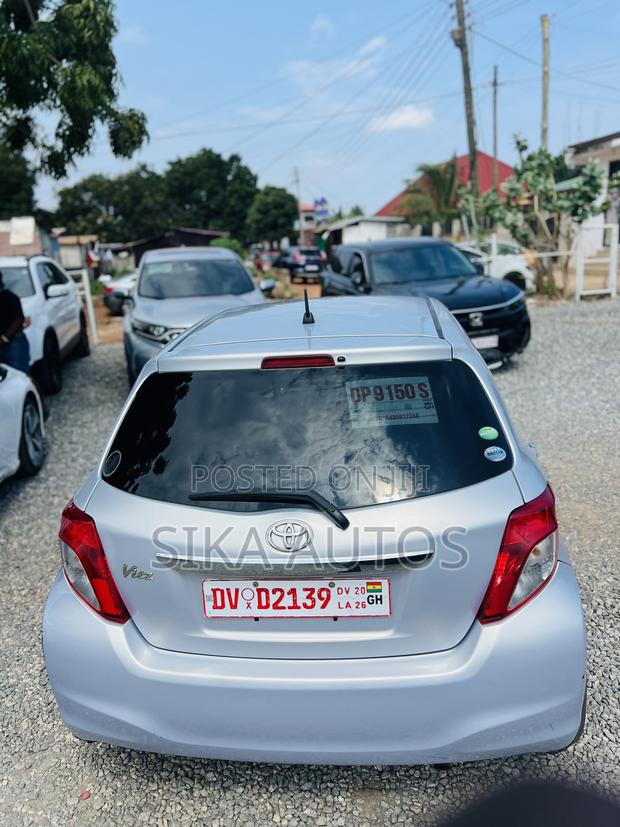 Toyota Vitz 1.3 AWD 3dr 2013 Gray