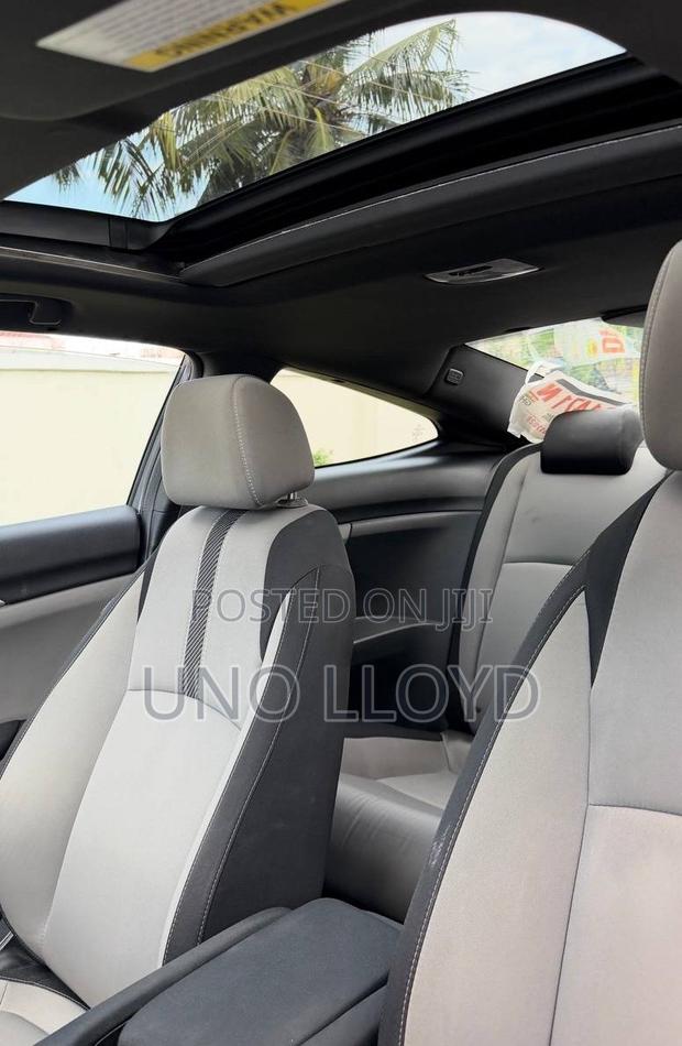 Honda Civic LX 2dr Coupe (2.0L 4cyl) 2017 Gray