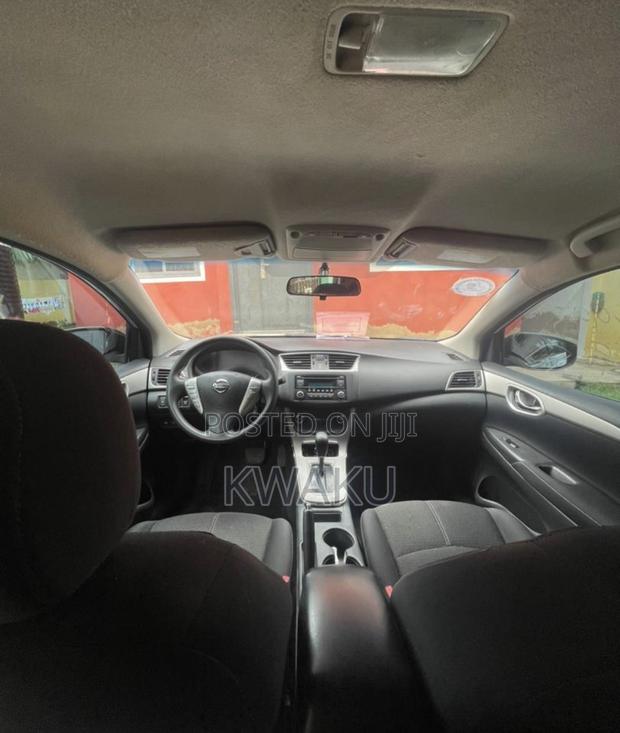 Nissan Sentra SV 4dr Sedan (1.8L 4cyl CVT) 2015 Silver