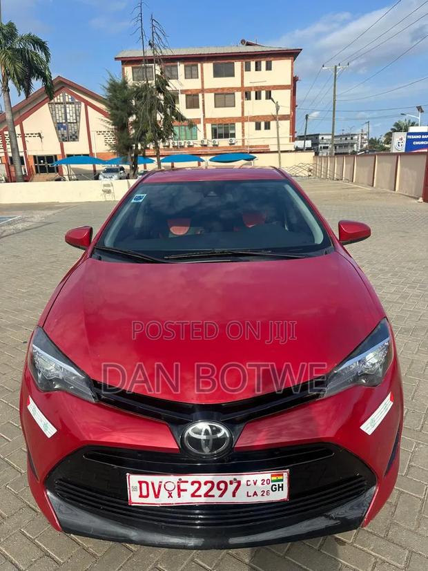 Toyota Corolla 2017 Red