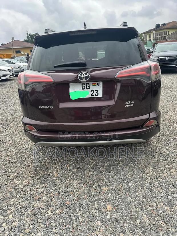Toyota RAV4 2016 Brown