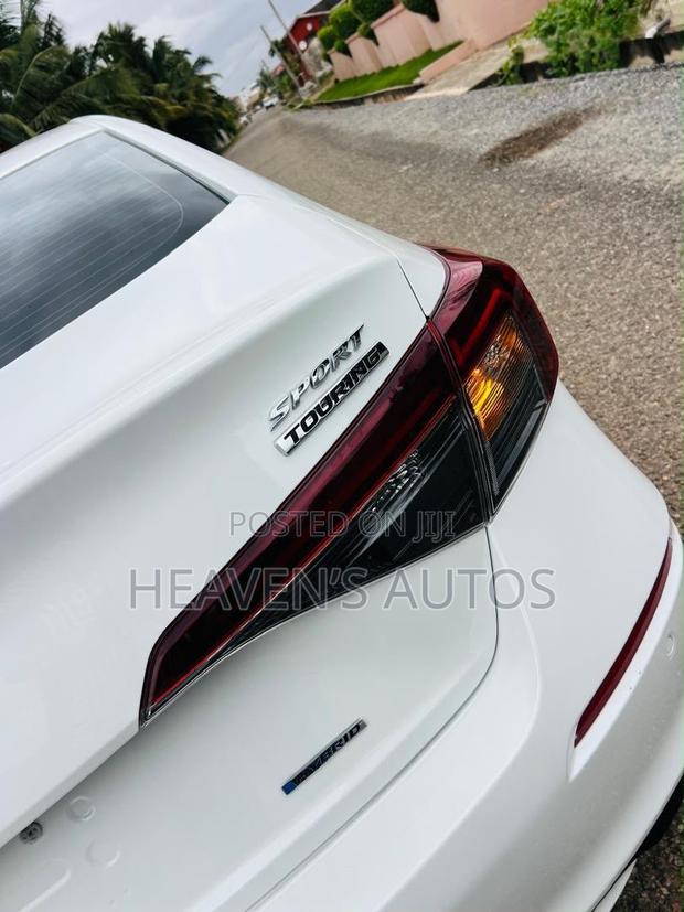 Honda Civic Touring CVT 2024 White