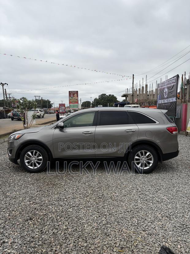 Kia Sorento 4dr SUV 2016 Silver