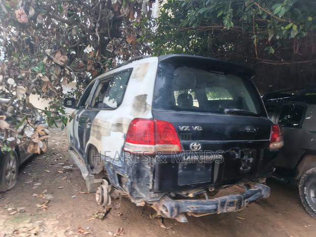 Toyota Land Cruiser 2011 Black