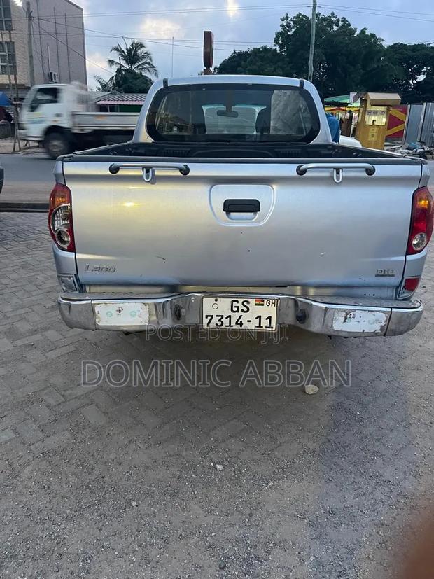 Mitsubishi L200 2009