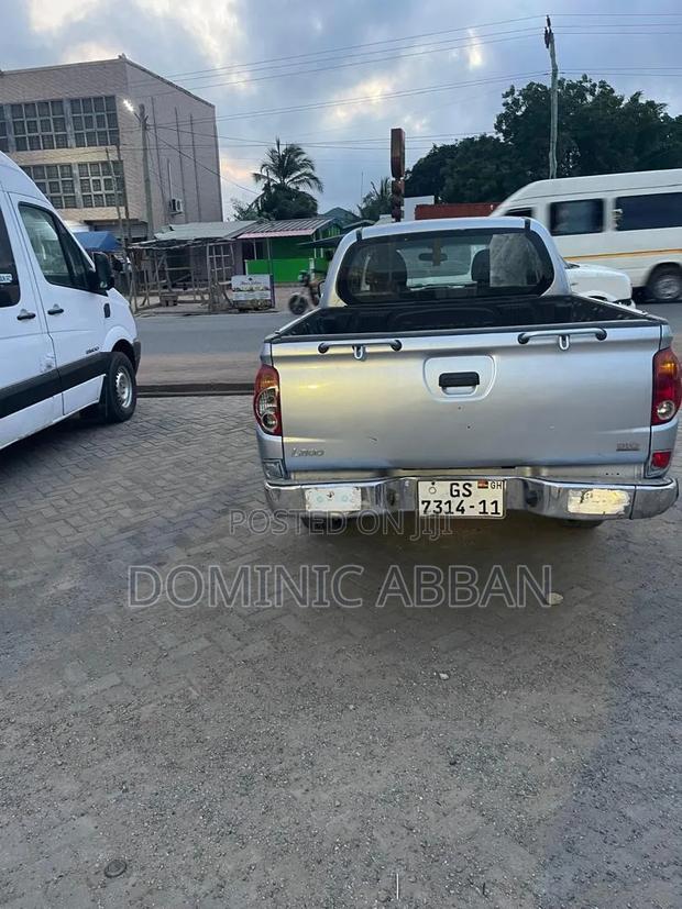Mitsubishi L200 2009