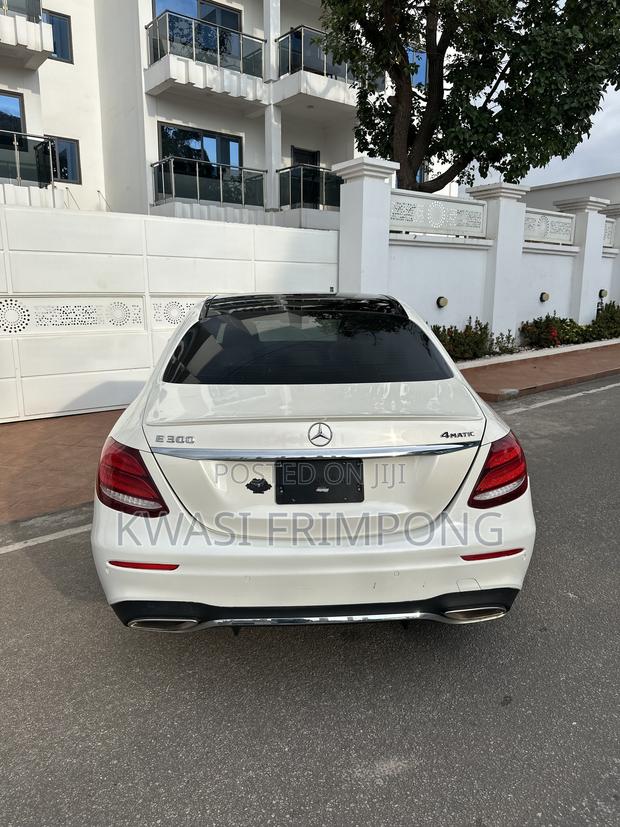 Mercedes-Benz E300 2019 White