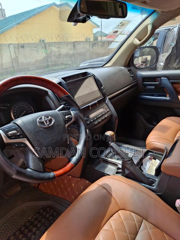 Toyota Land Cruiser 2013 Purple