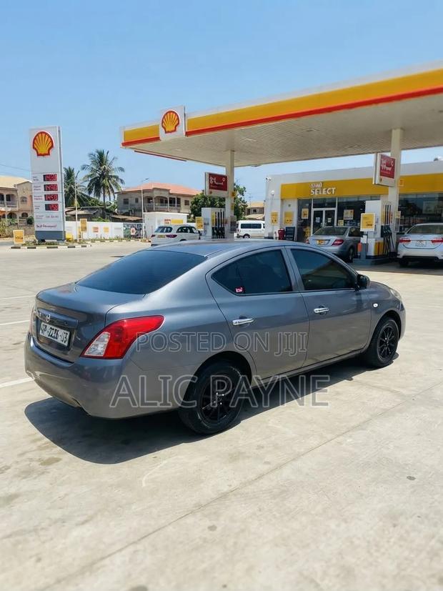 Nissan Almera 2013 Silver