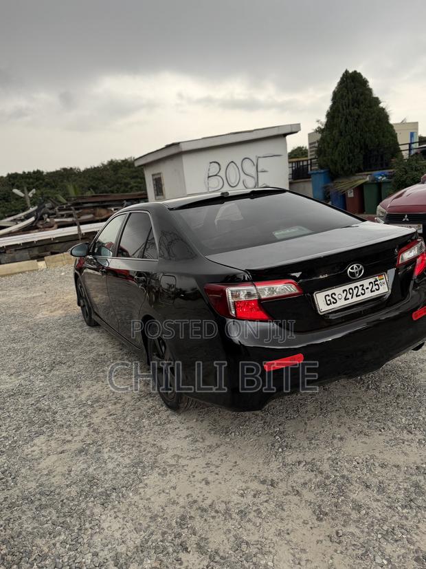 Toyota Camry SE 4dr Sedan (2.5L 4cyl 6A) 2014 Black