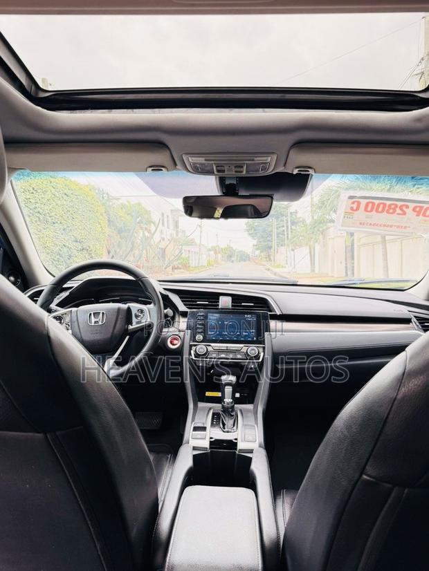 Honda Civic 2019 Blue