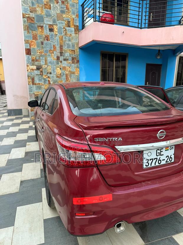 Nissan Sentra SR 4dr Sedan (1.8L 4cyl CVT) 2015 Red