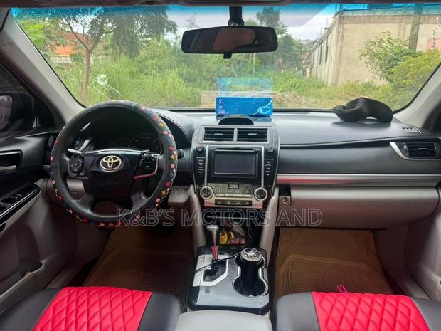 Toyota Camry LE 4dr Sedan (2.5L 4cyl 6A) 2014 Black