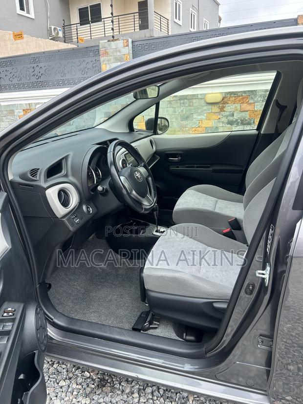 Toyota Vitz 2013 Gray