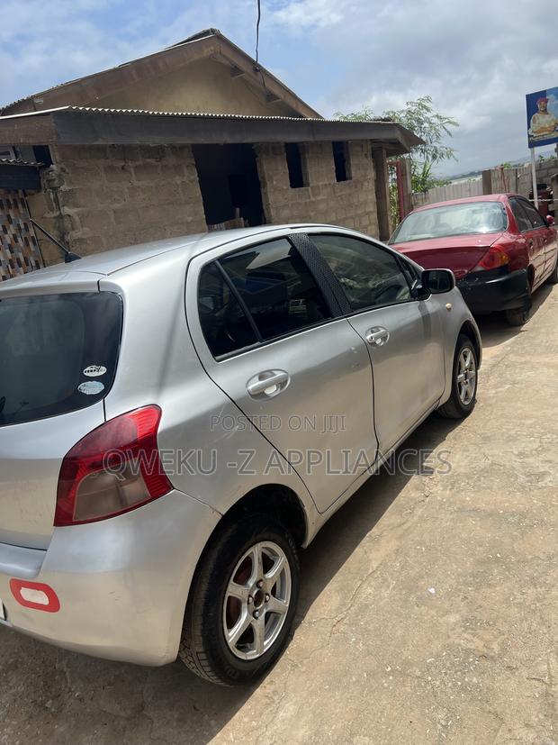 Toyota Vitz 1.5 FWD 5dr 2008 Silver