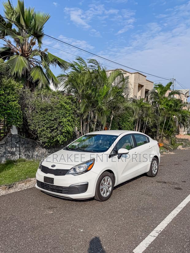 Kia Rio LX 4dr Sedan (1.6L 4cyl 6M) 2017 White