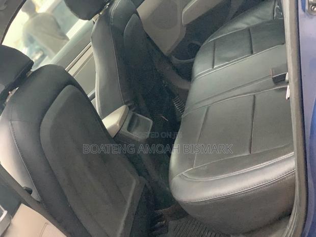 Hyundai Elantra 2018 Blue