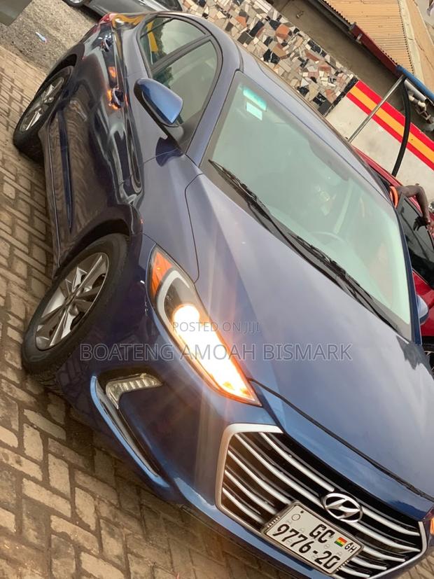 Hyundai Elantra 2018 Blue