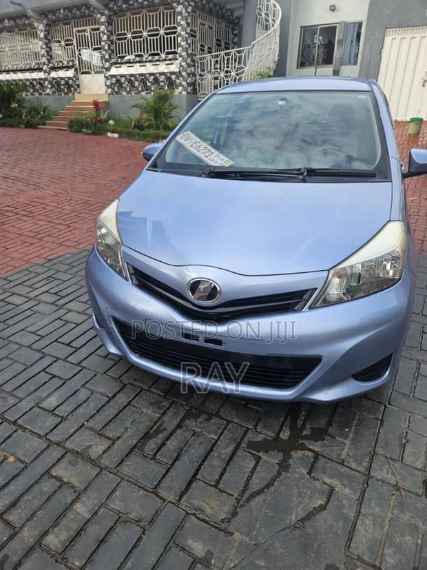 Toyota Vitz 2012 Blue