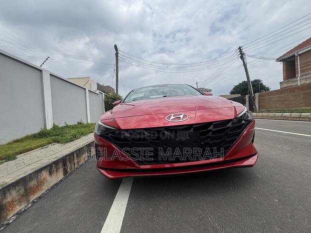 Hyundai Elantra SE 2023 Red