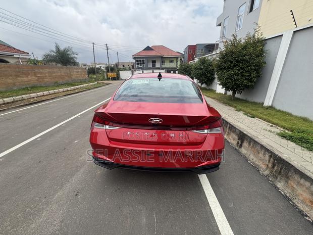 Hyundai Elantra SE 2023 Red