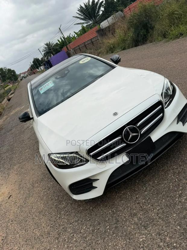 Mercedes-Benz E300 2018 White