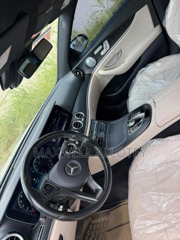 Mercedes-Benz E300 2018 White