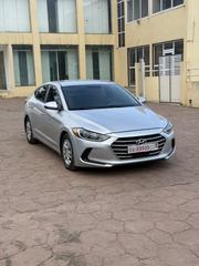 Hyundai Elantra SE Sedan FWD (2.0L 4cyl 6M) 2017 Silver for sale