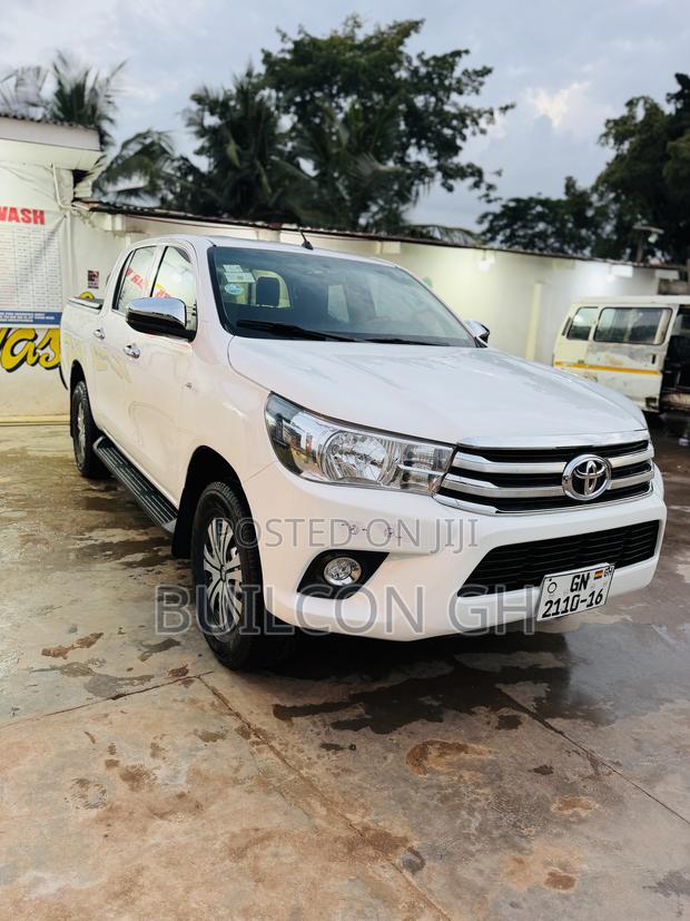 Toyota Hilux Revo Double Cab Deisel 2.8 AWD 2017 White