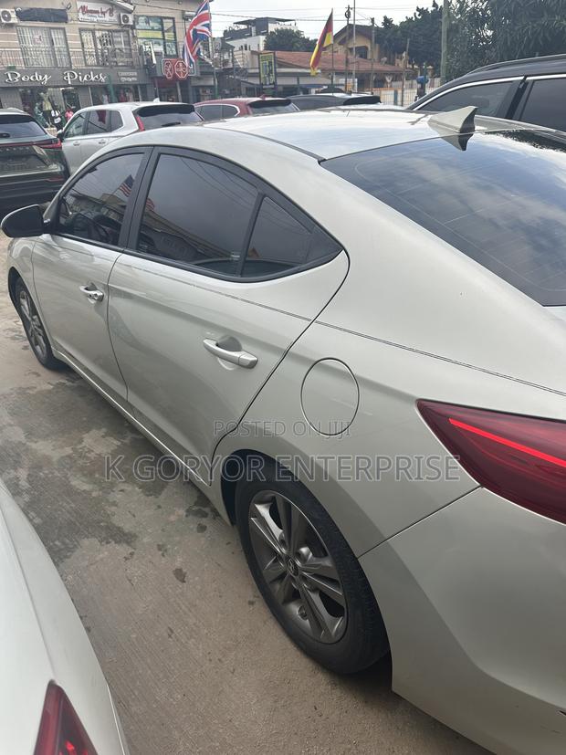 Hyundai Elantra 2018 Gray