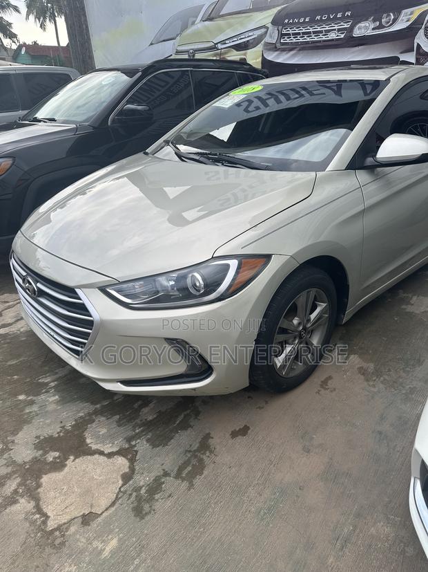 Hyundai Elantra 2018 Gray