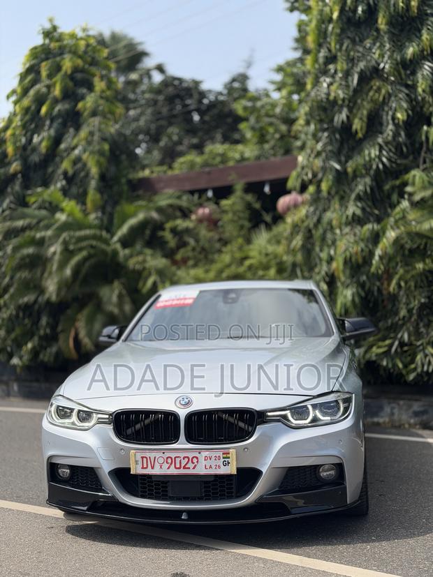 BMW 330i 2018 Silver