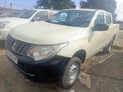 Mitsubishi L200 2016 White for sale