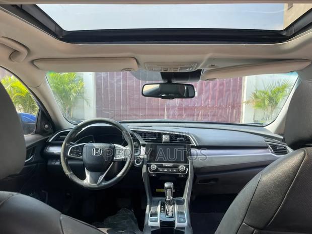Honda Civic Touring Sedan 2018 Blue