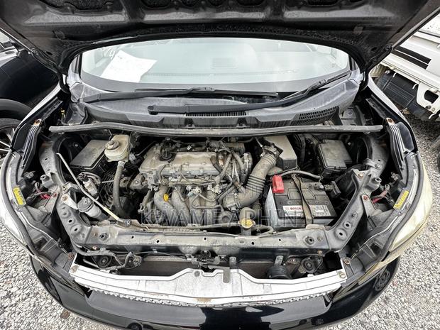 Toyota Voxy V 2WD 7-Seater 2011 Black