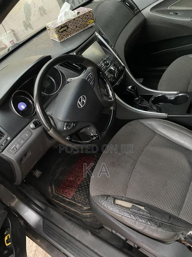 Hyundai Sonata Limited 2.0T Sedan (2.0L 4cyl 6A) 2013 Black