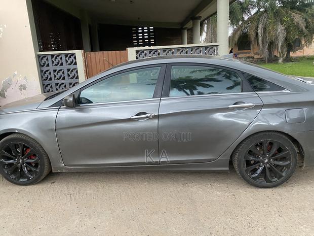 Hyundai Sonata Limited 2.0T Sedan (2.0L 4cyl 6A) 2013 Black