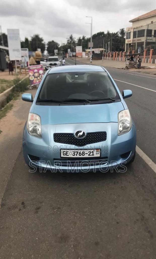Toyota Vitz 2010 Blue